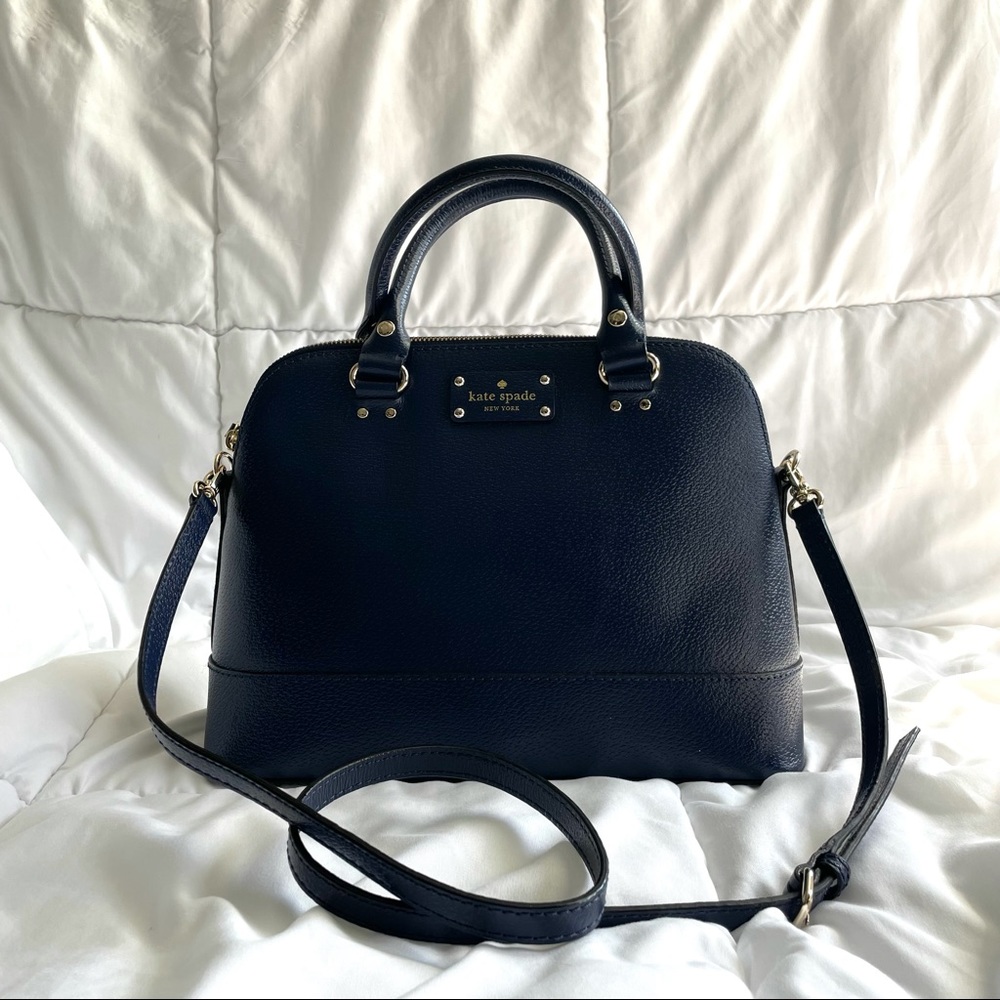 Kate Spade - Small Rachelle Wellesley - Like New - Navy Blue Leather Crossbody